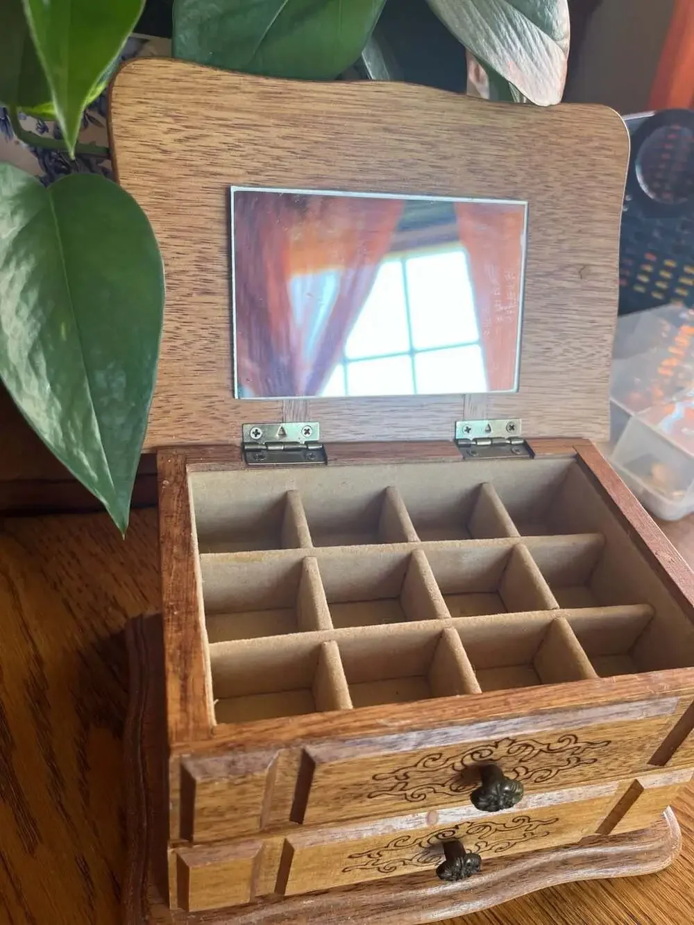 Vintage Wooden Jewelry Box; Lt Oak & Mirror